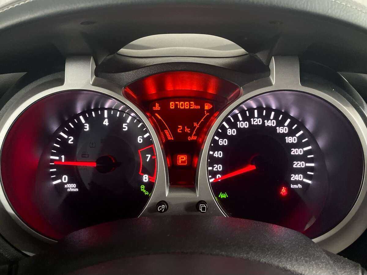 Б/У Ниссан Жук 2015 года. Фото: #10