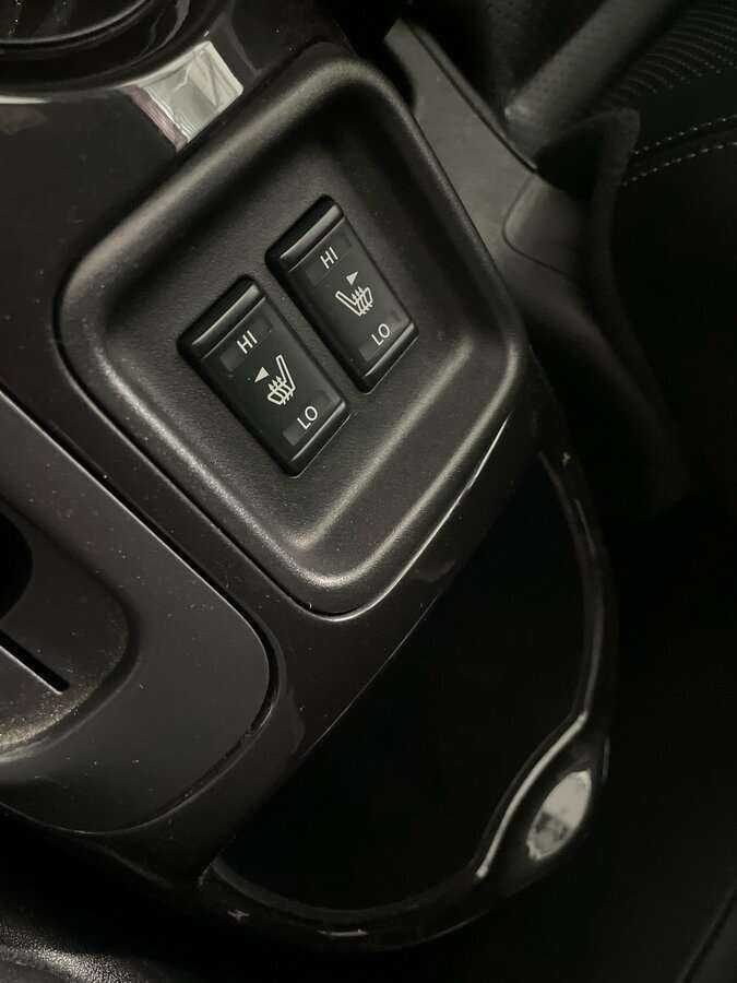 Б/У Ниссан Жук 2015 года. Фото: #14