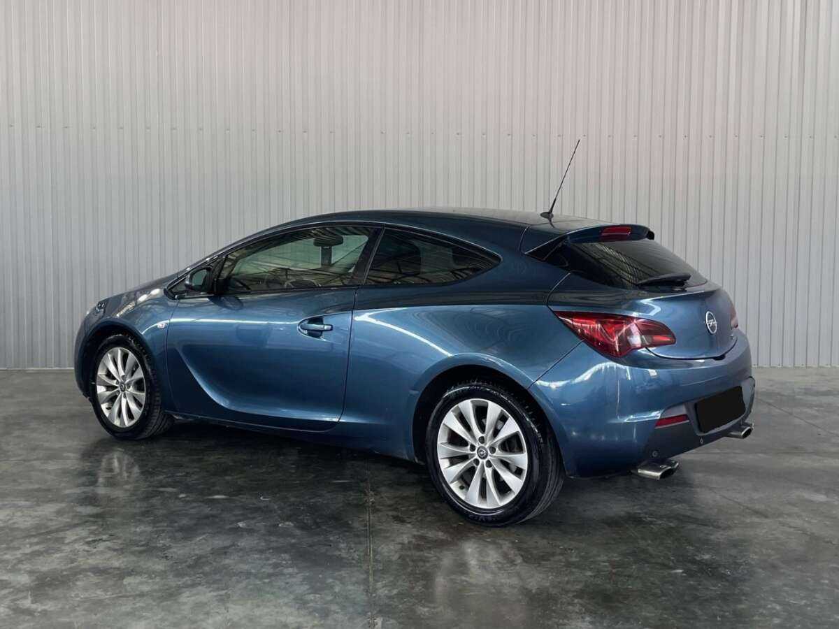 Б/У Опель Астра 2014 года. Фото: #6
