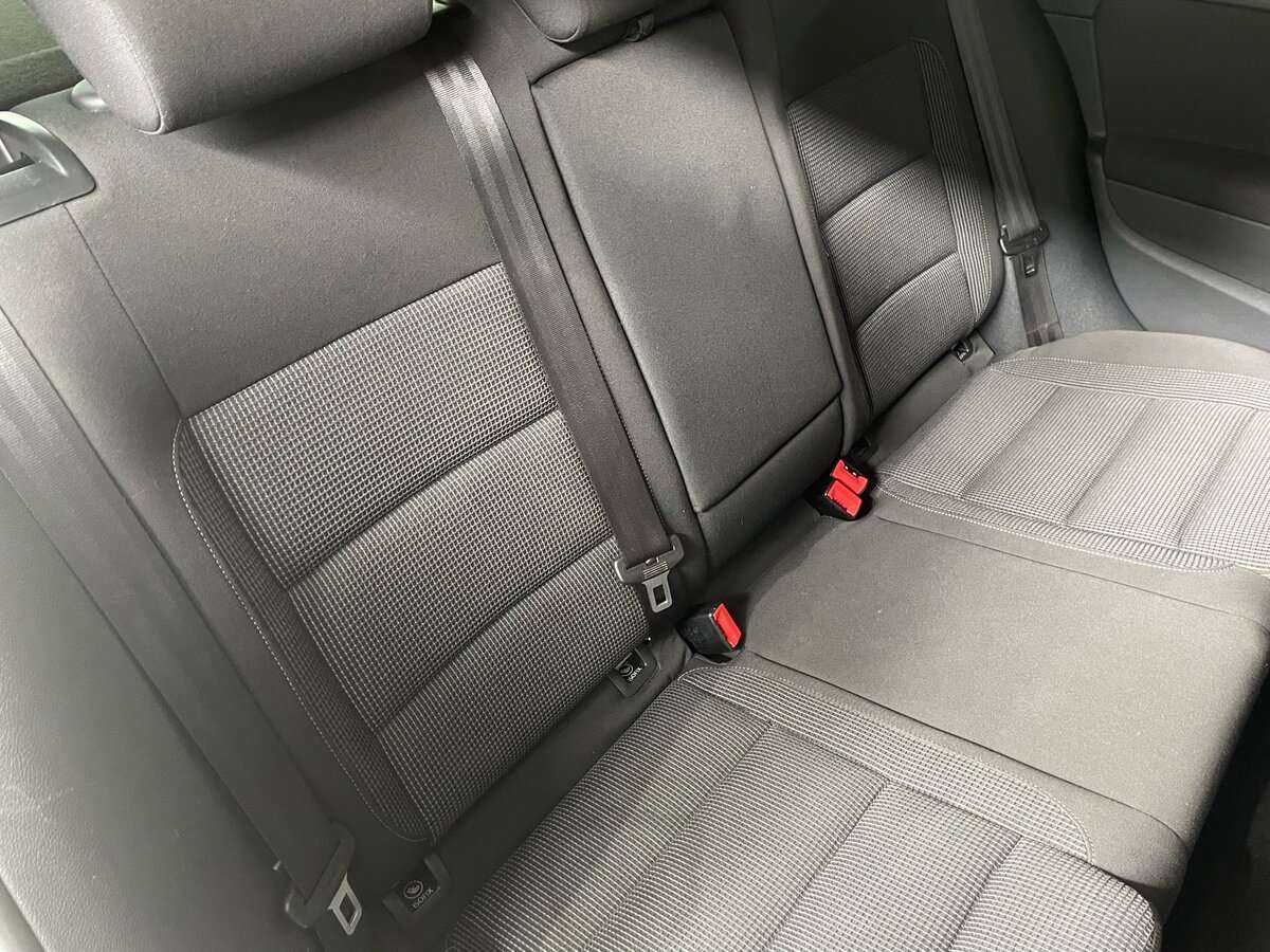 Б/У Фольксваген Гольф 2012 года. Фото: #18