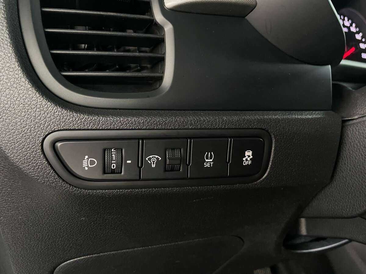 Б/У Киа Рио 2018 года. Фото: #11