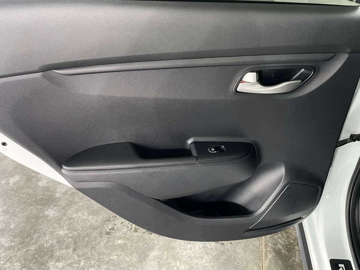 Б/У Киа Рио 2018 года. Фото: #20