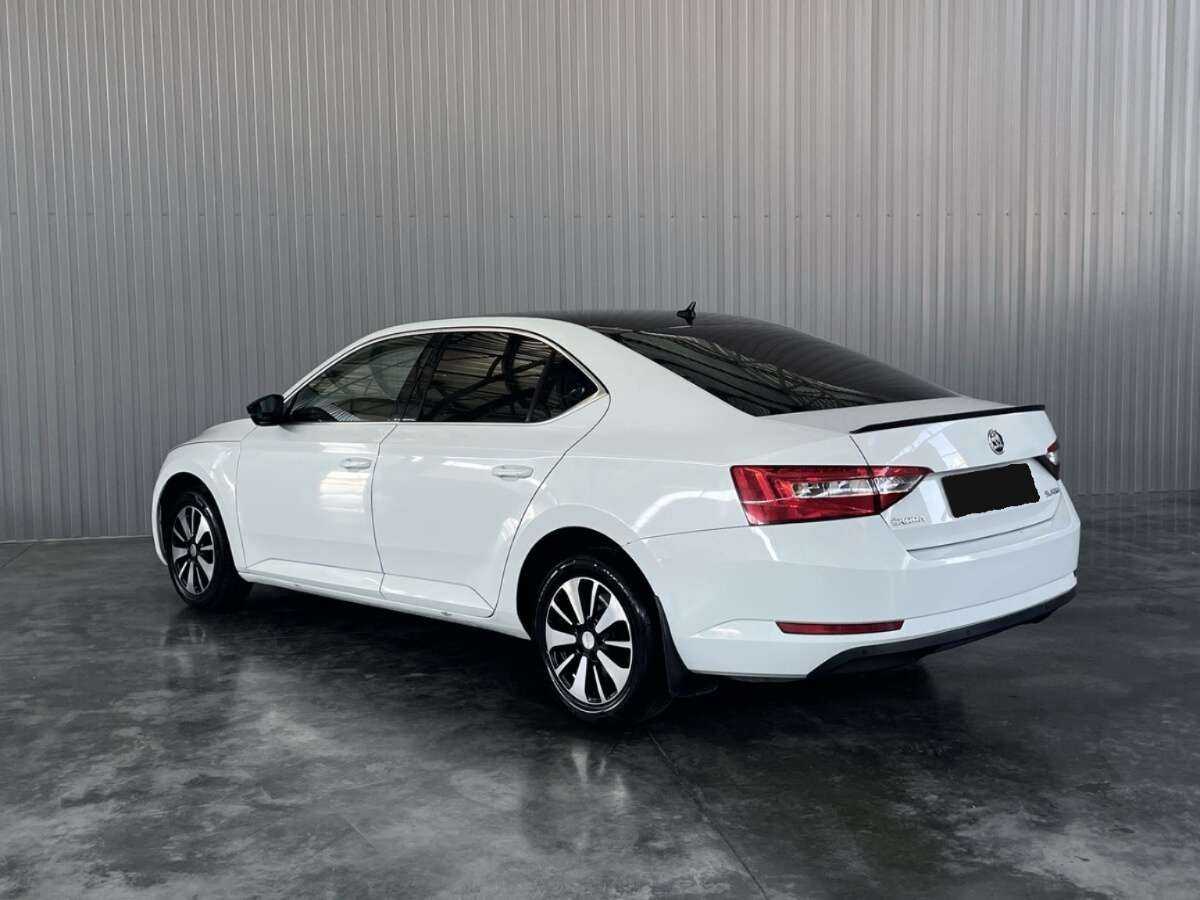 Б/У Шкода Суперб 2015 года. Фото: #6