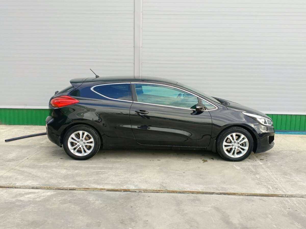 Б/У Киа Сид 2015 года. Фото: #3