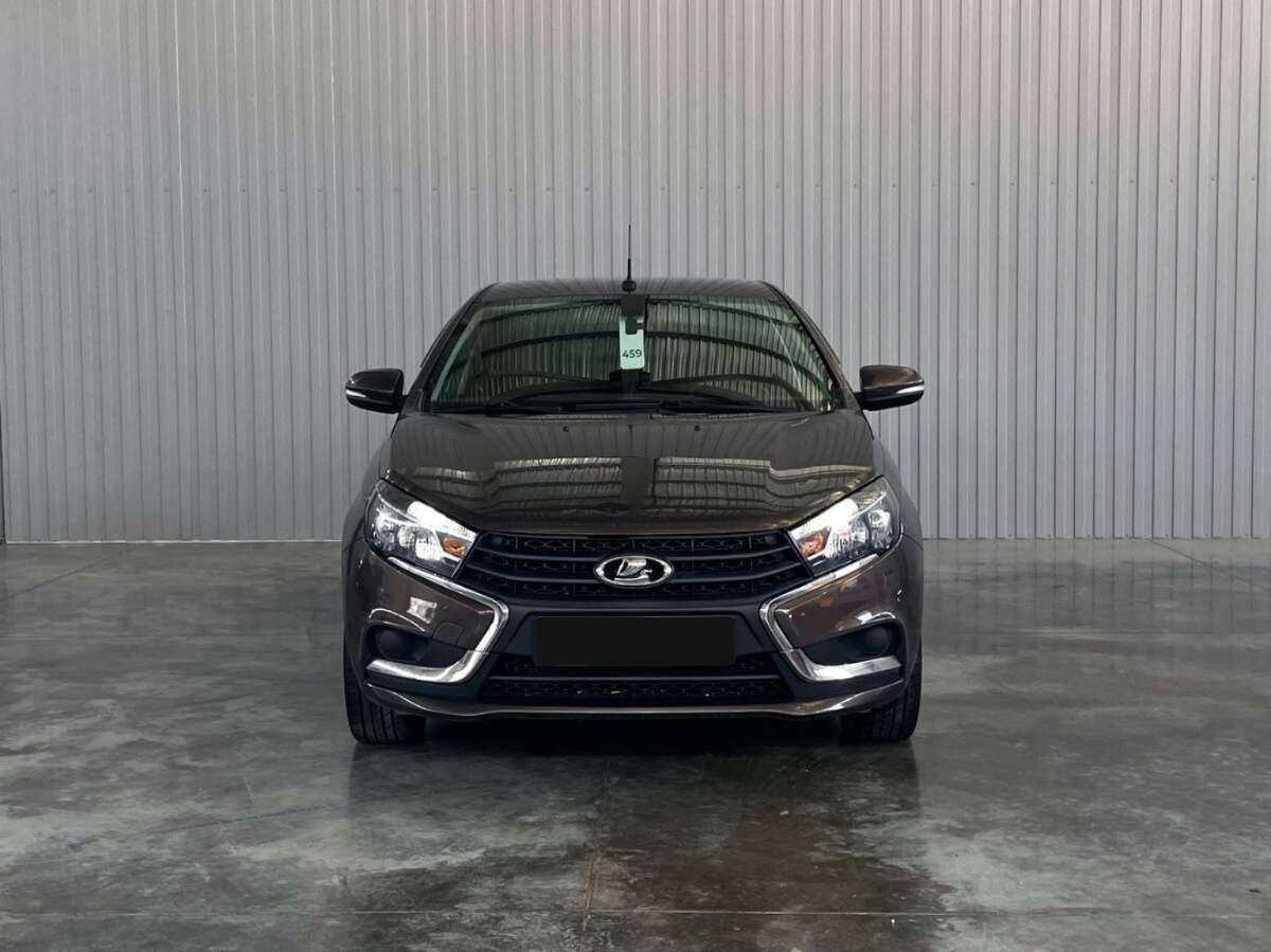 Б/У Лада (ВАЗ) Веста 2018 года. Фото: #1