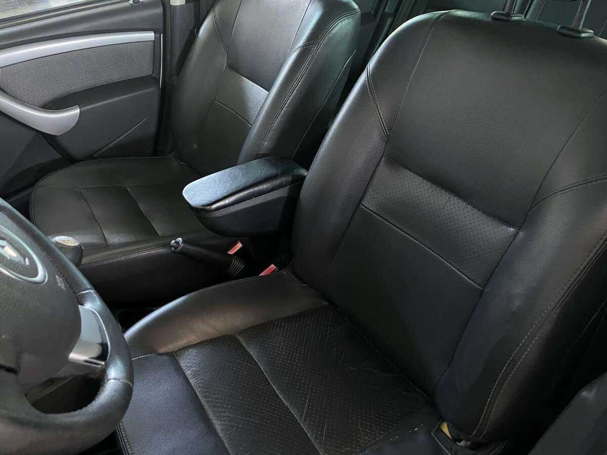 Б/У Рено Дастер 2013 года. Фото: #11