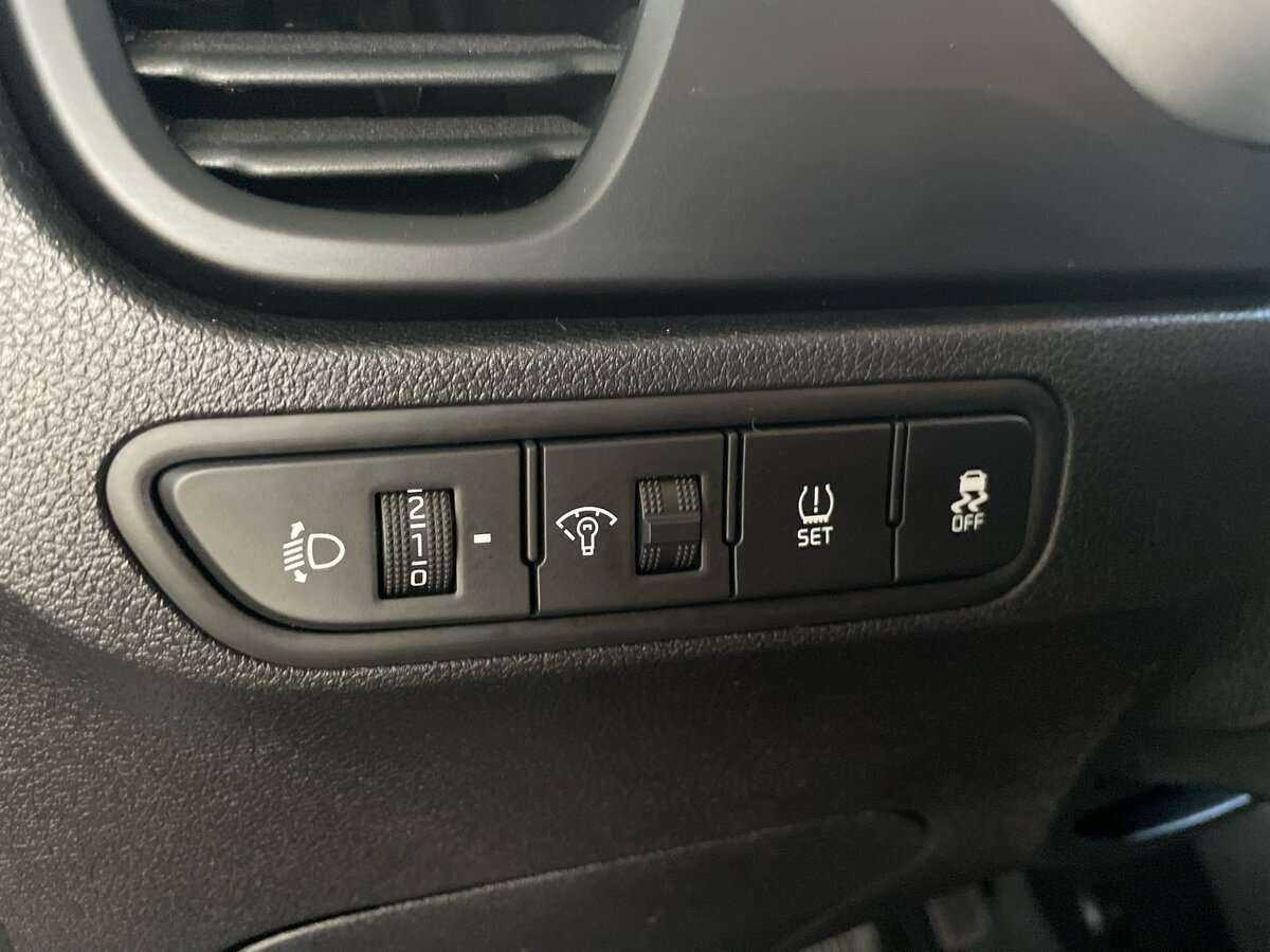 Б/У Киа Рио 2022 года. Фото: #13