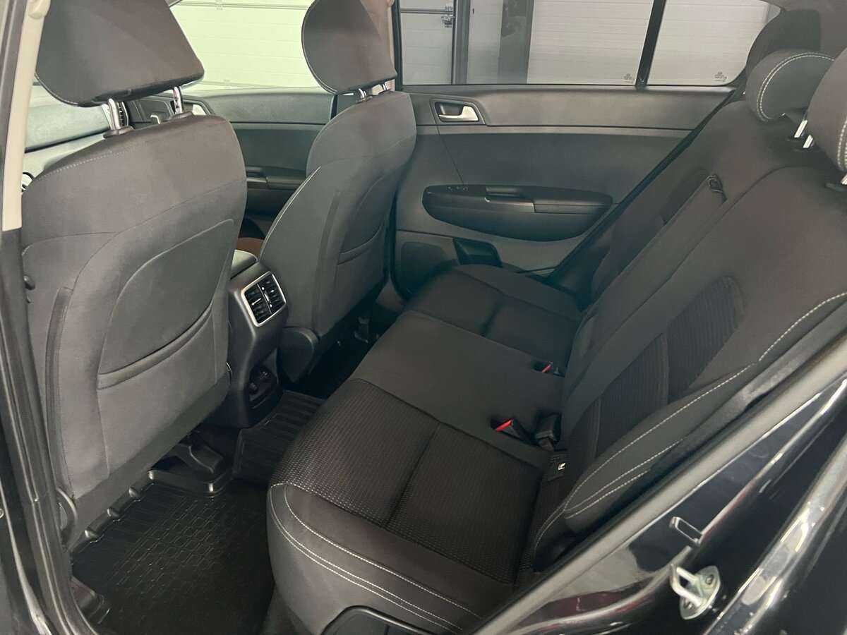 Б/У Киа Спортейдж 2016 года. Фото: #16