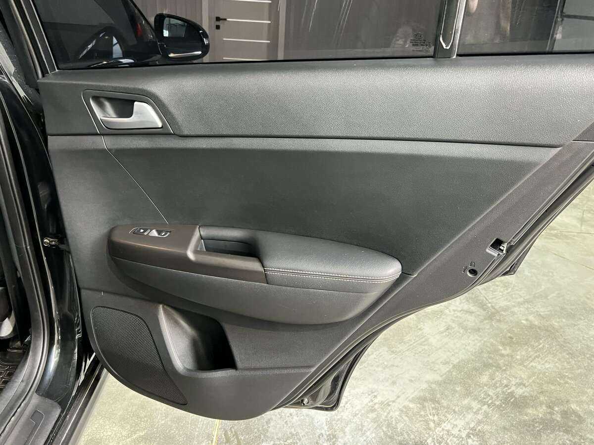 Б/У Киа Спортейдж 2016 года. Фото: #18