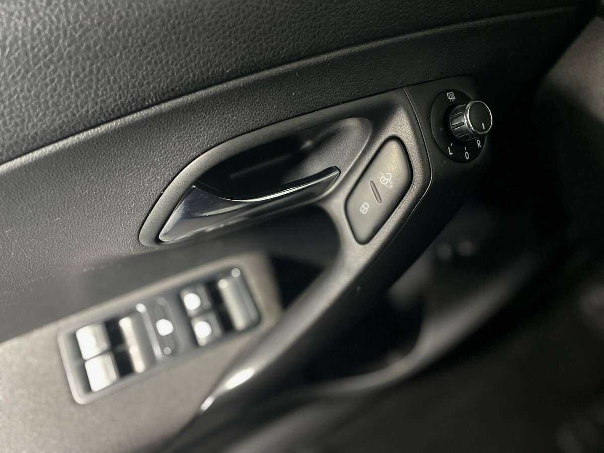 Б/У Фольксваген Поло 2017 года. Фото: #16