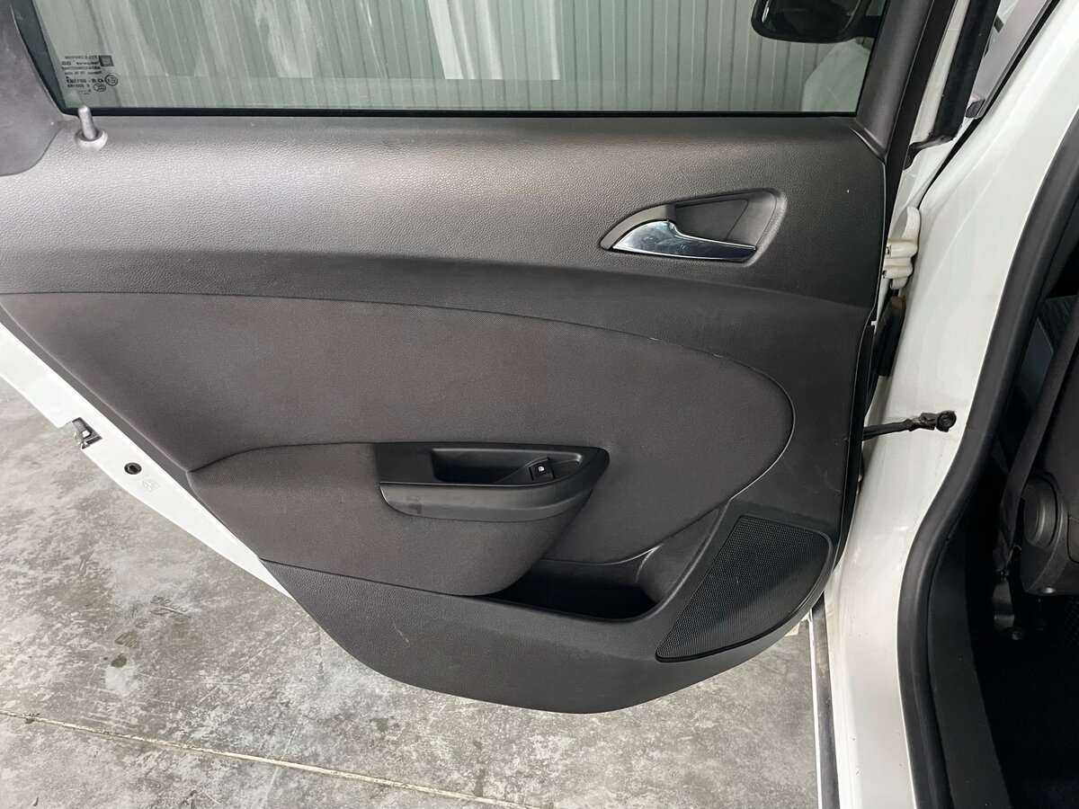 Б/У Опель Астра 2013 года. Фото: #17