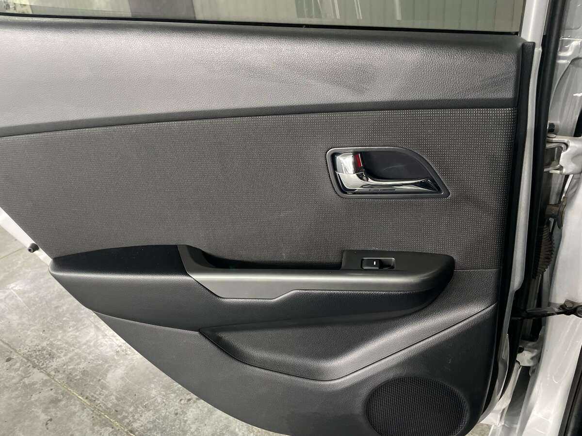 Б/У Киа Рио 2014 года. Фото: #18