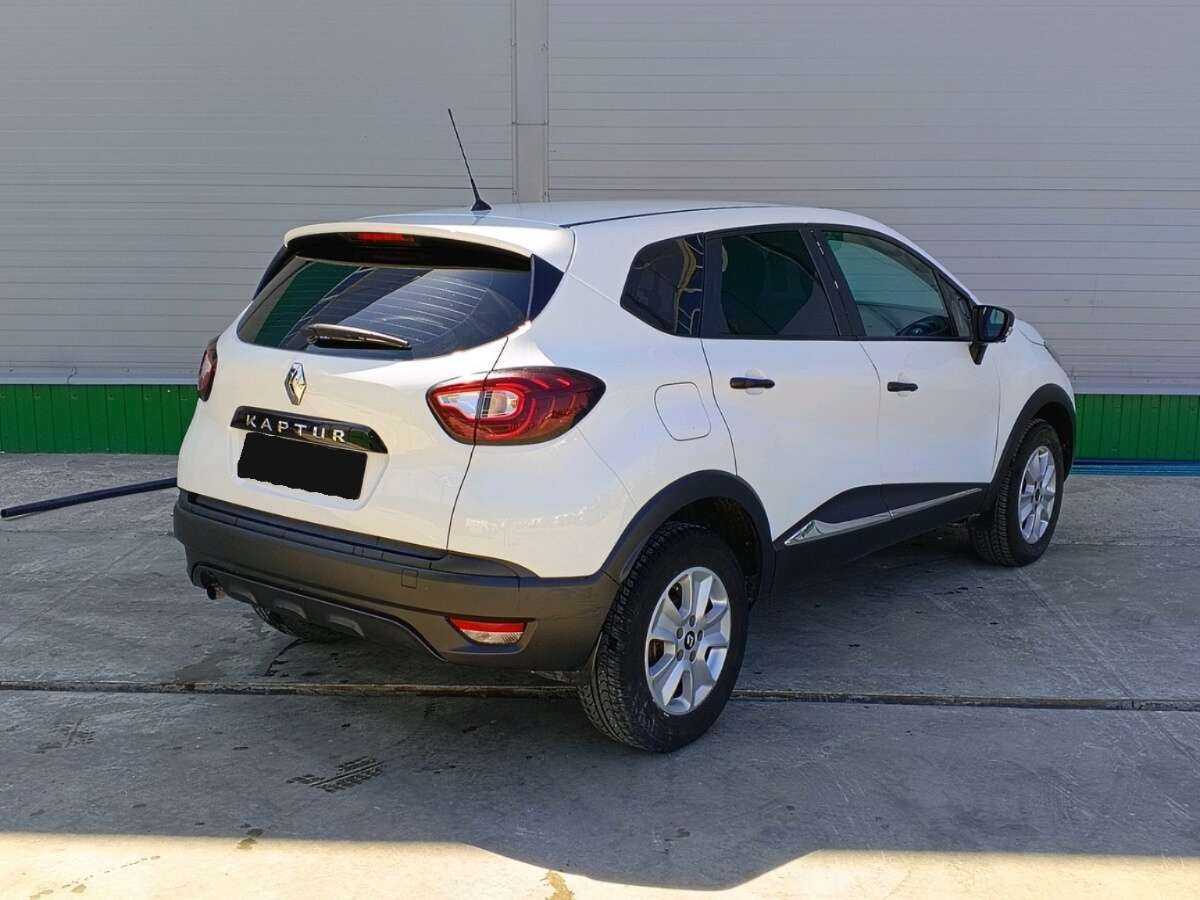 Б/У Рено Каптюр 2017 года. Фото: #4