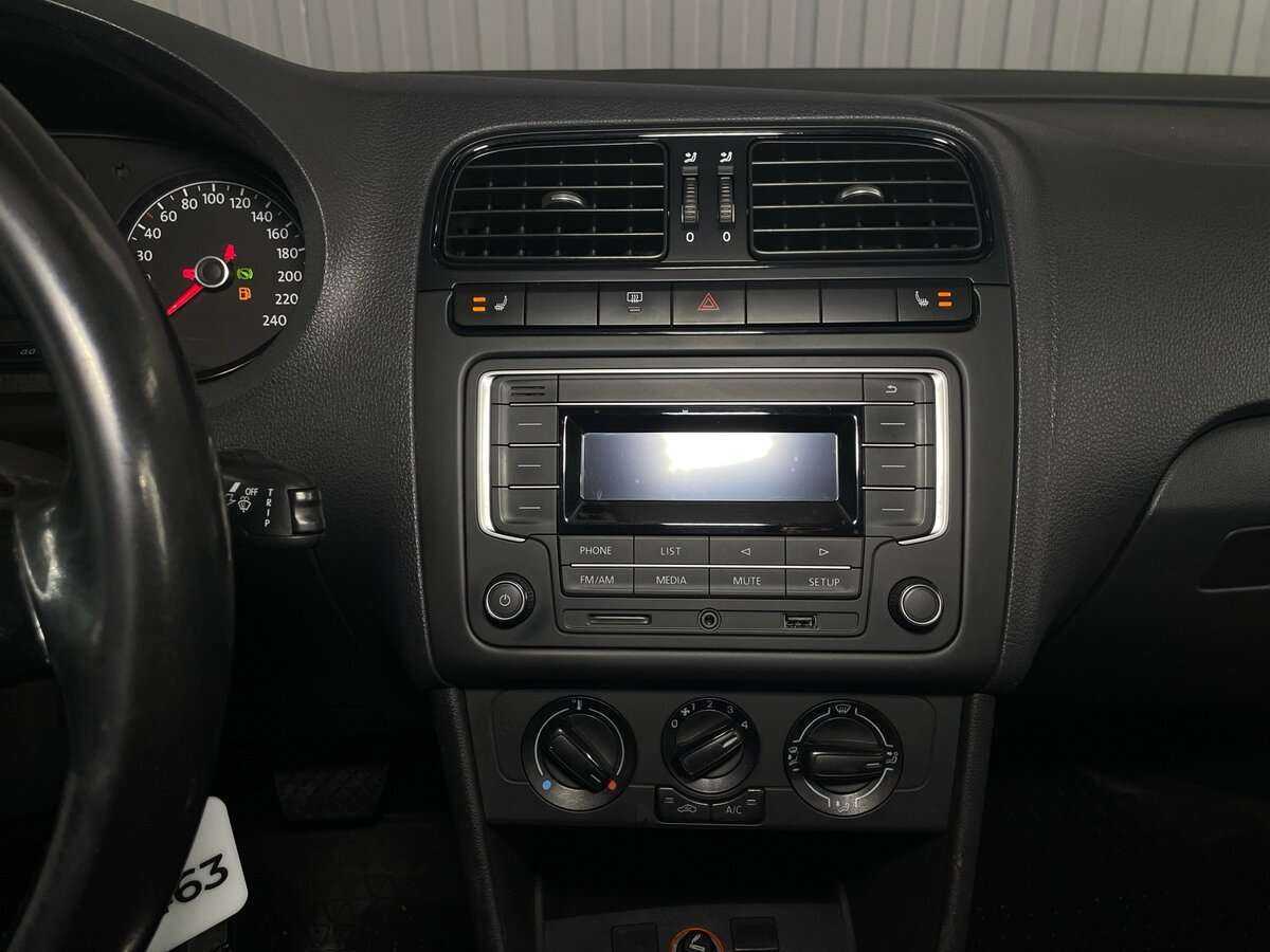 Б/У Фольксваген Поло 2016 года. Фото: #15