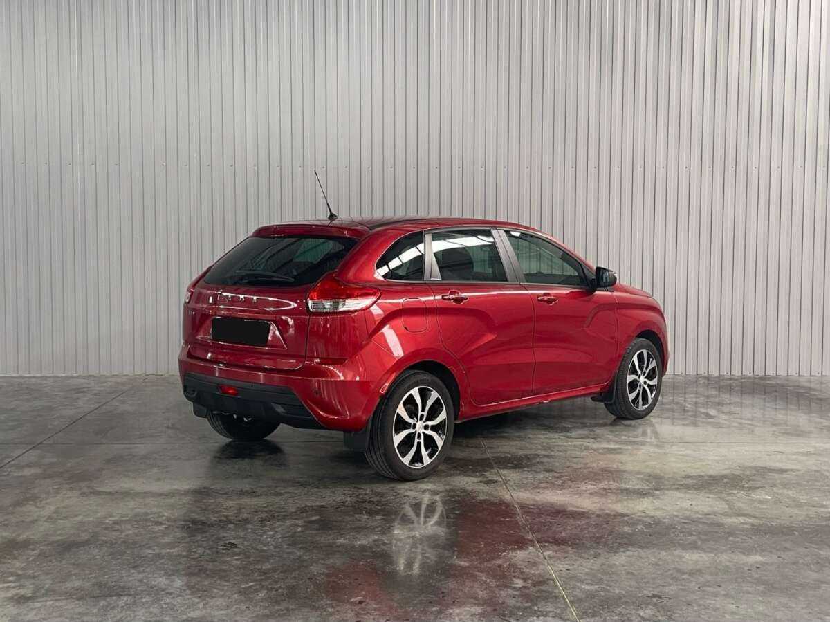 Б/У Лада (ВАЗ) ИКСРЭЙ 2017 года. Фото: #4