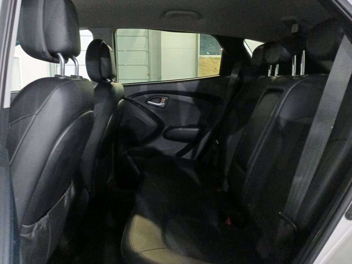 Б/У Хендай ай-икс35 2012 года. Фото: #9