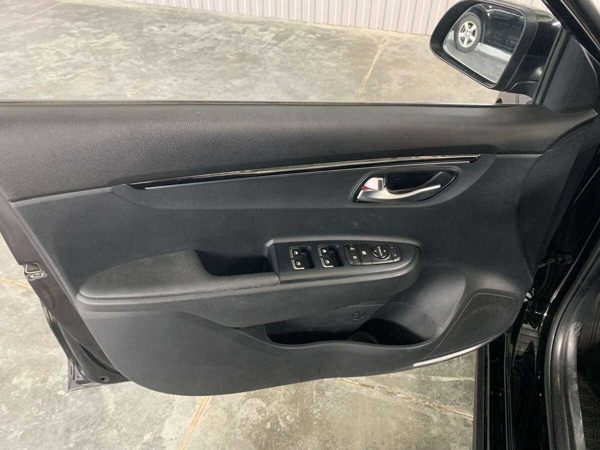 Б/У Киа Рио 2018 года. Фото: #16