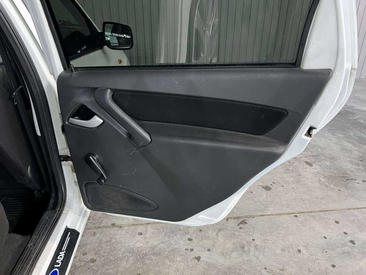 Б/У Лада (ВАЗ) Калина 2015 года. Фото: #18