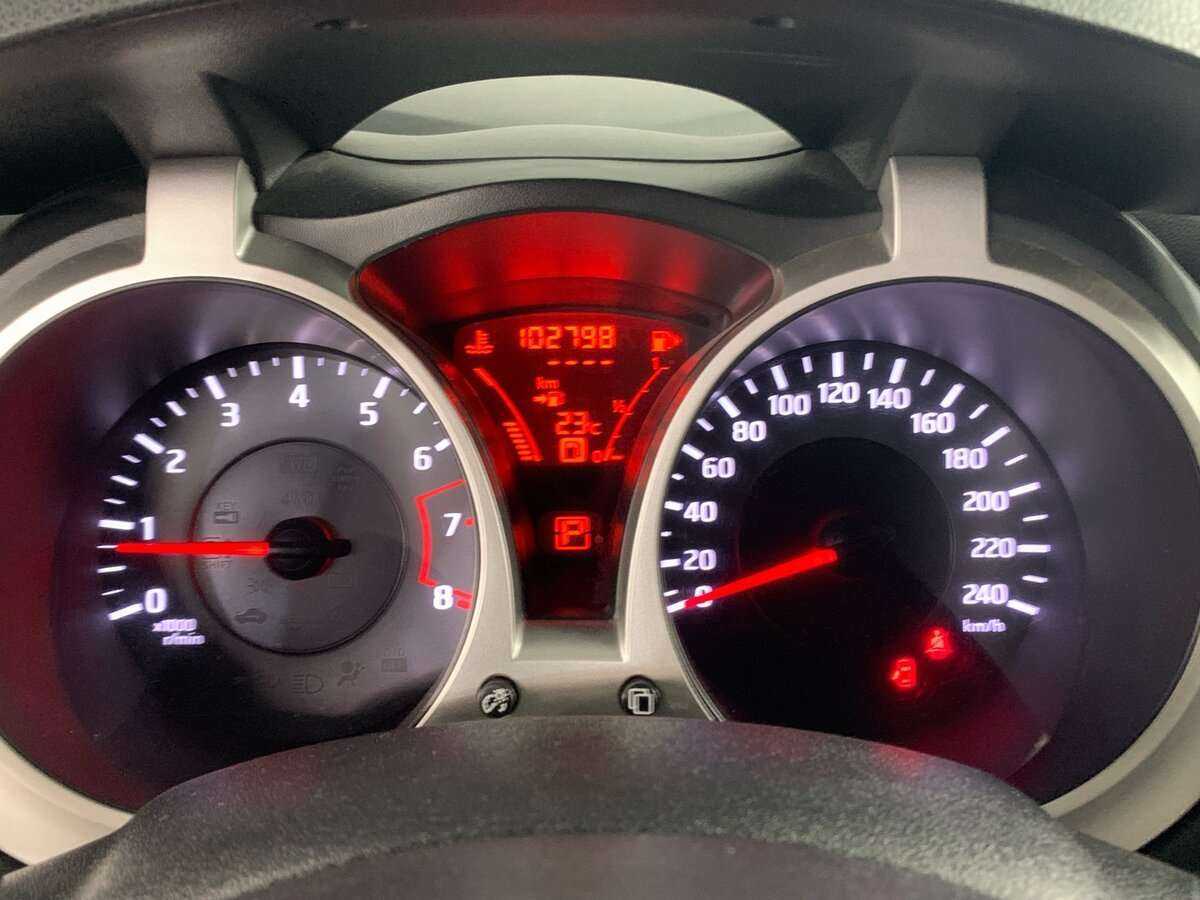 Б/У Ниссан Жук 2012 года. Фото: #14