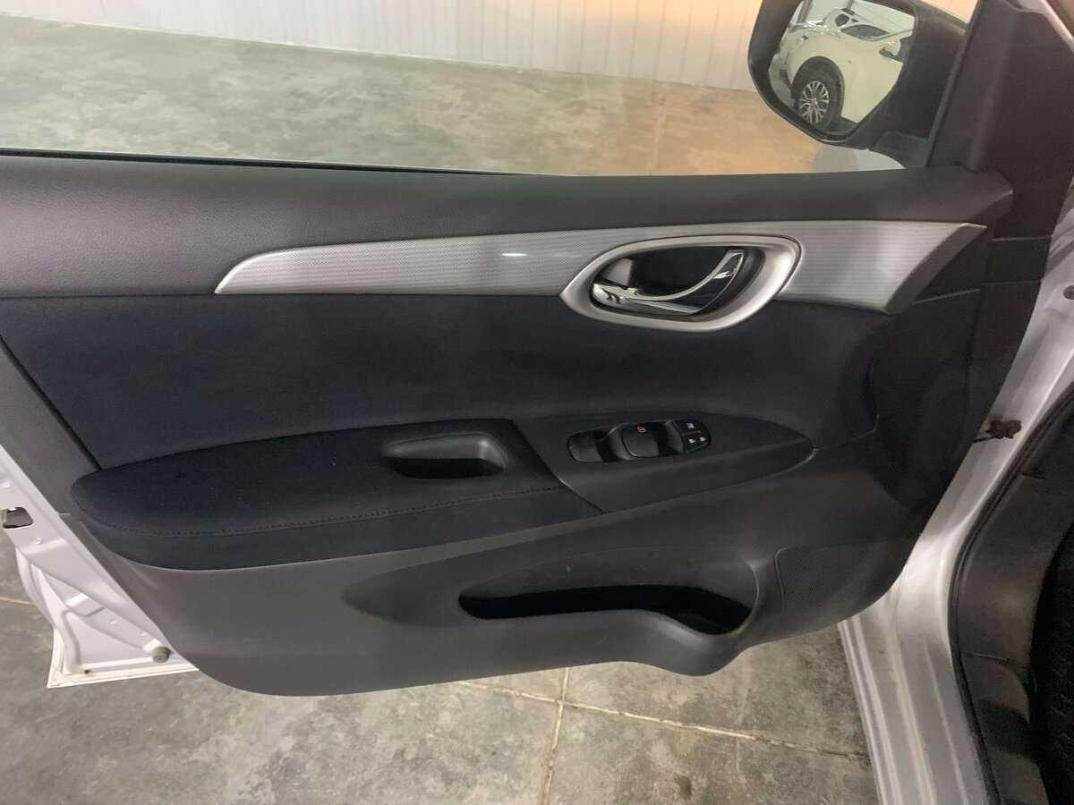 Б/У Ниссан Тиида 2015 года. Фото: #14