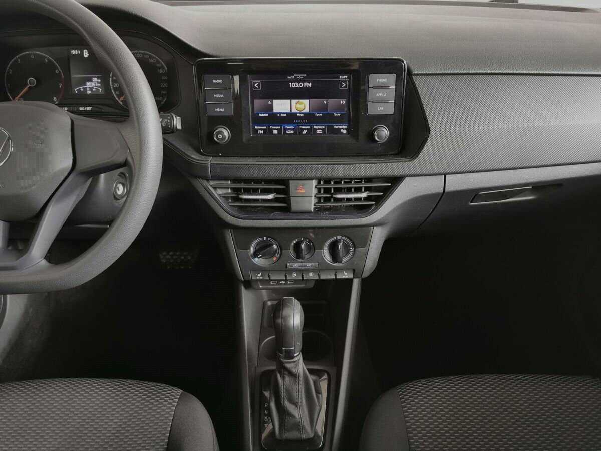 Б/У Фольксваген Поло 2020 года. Фото: #9