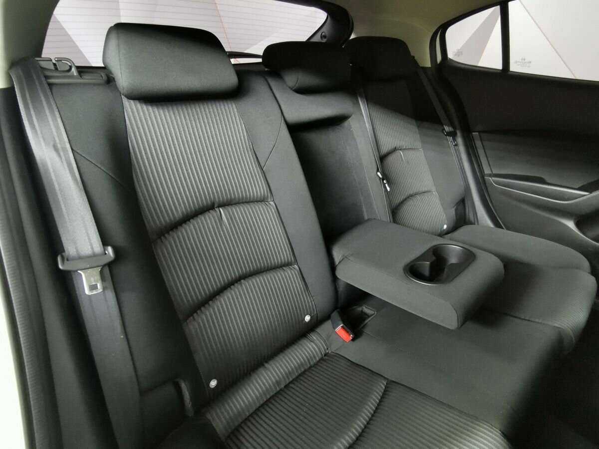 Б/У Мазда 3 2014 года. Фото: #12