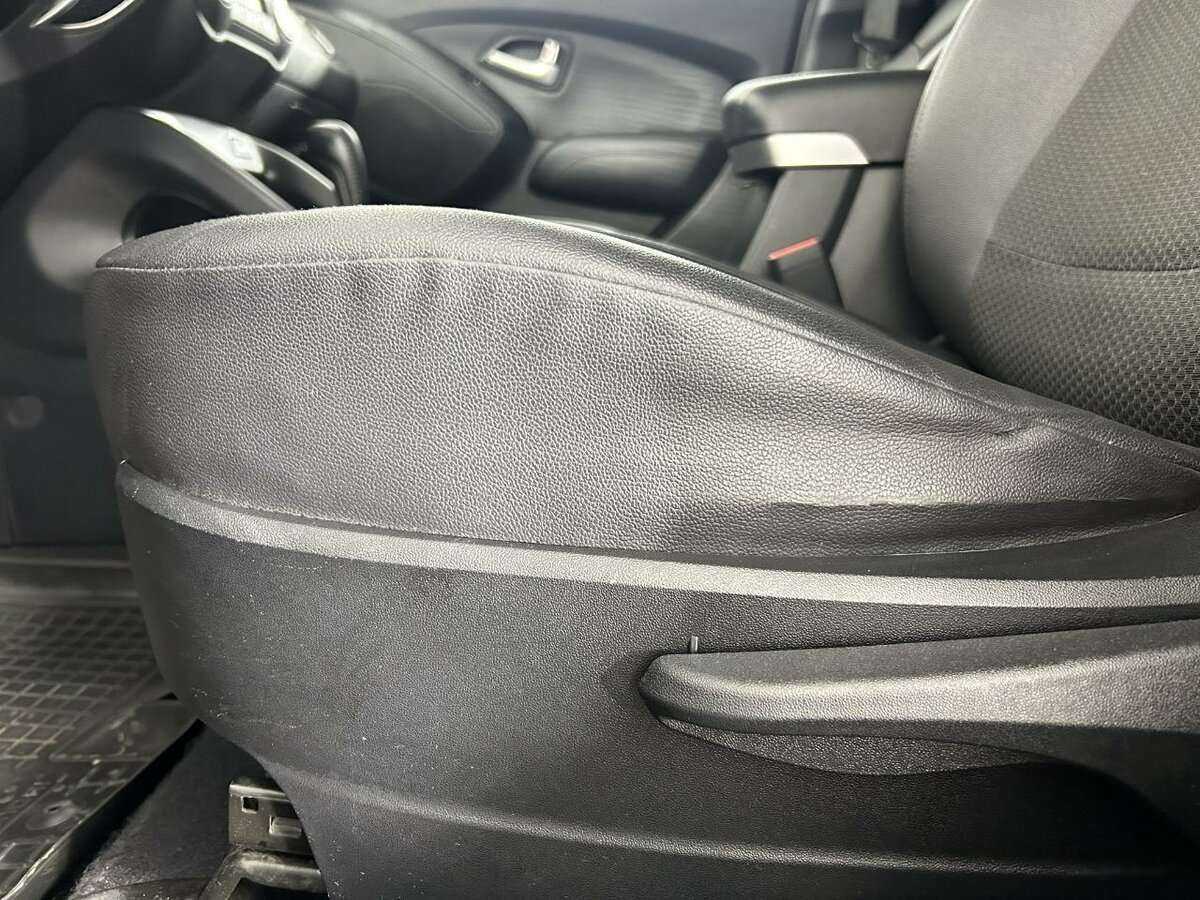 Б/У Хендай ай-икс35 2013 года. Фото: #9