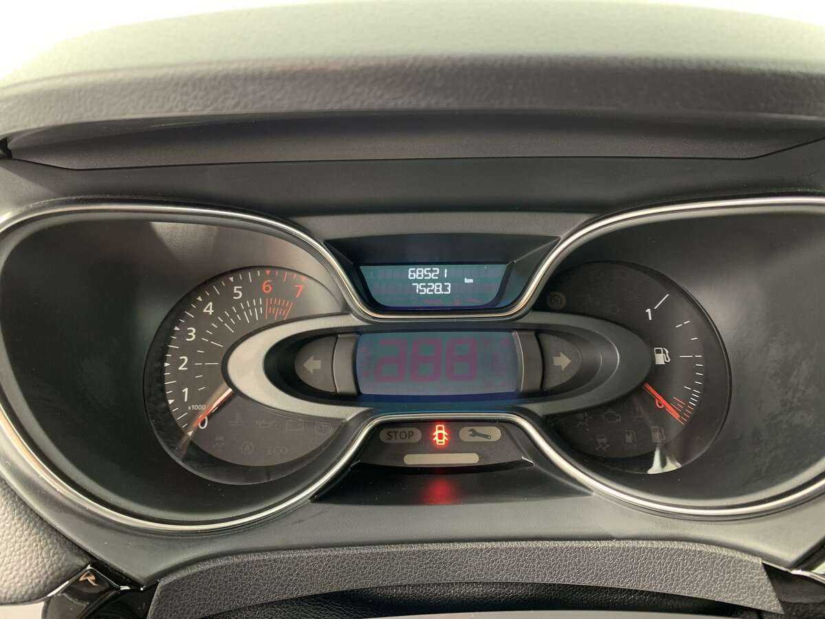 Б/У Рено Каптюр 2021 года. Фото: #10