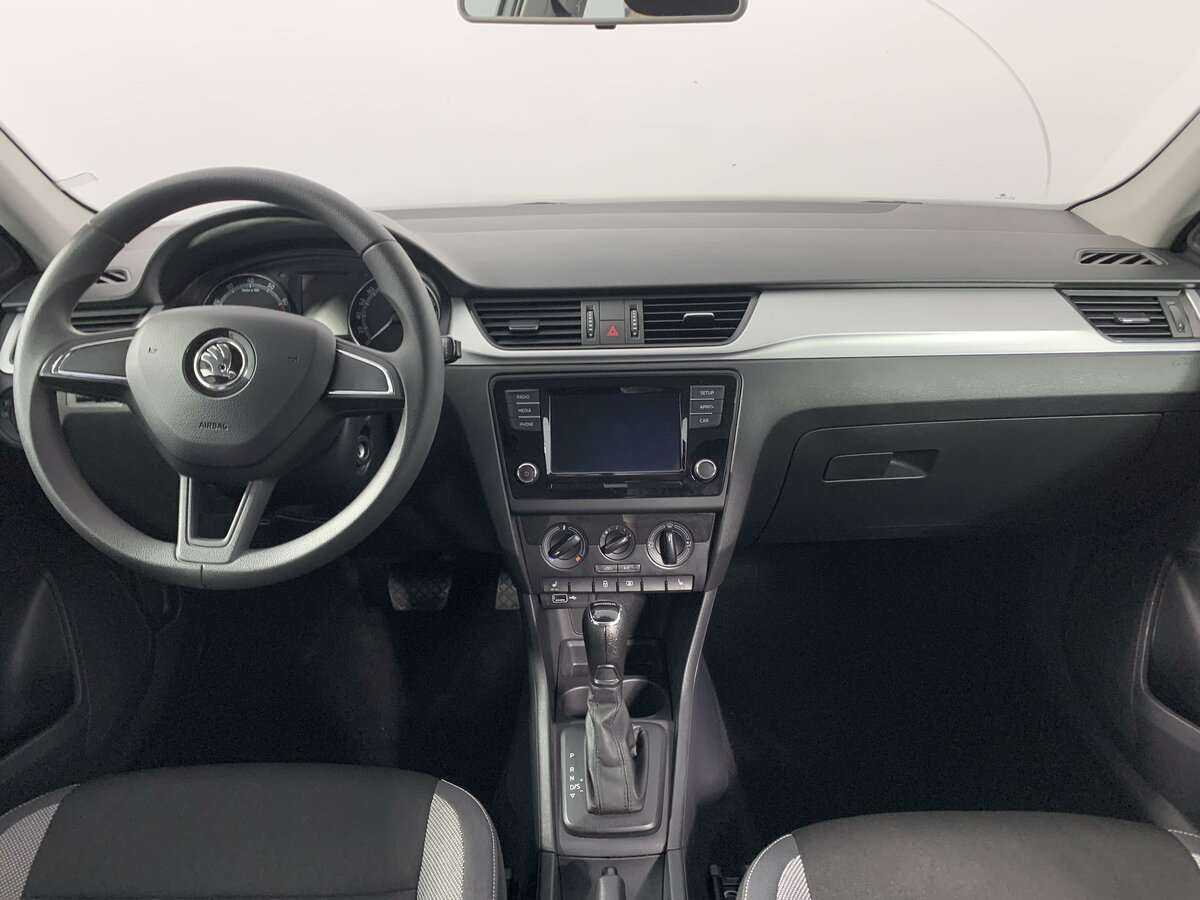 Б/У Шкода Рапид 2019 года. Фото: #11