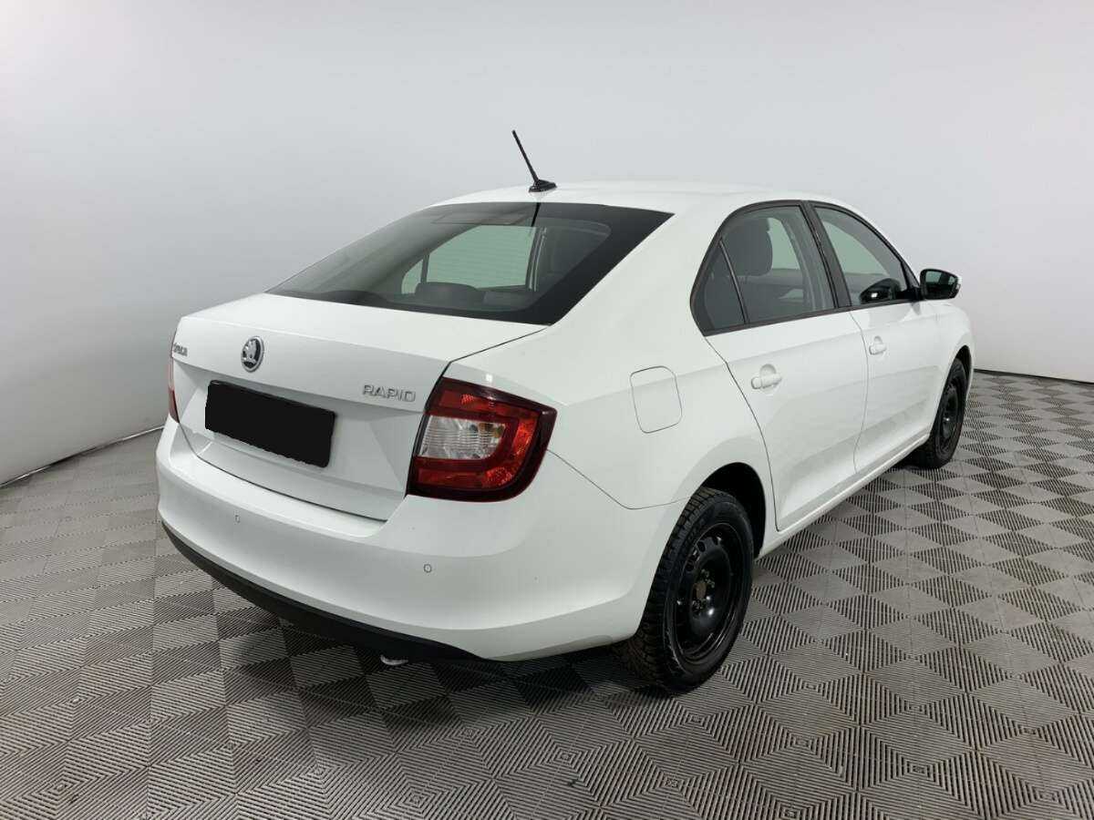 Б/У Шкода Рапид 2019 года. Фото: #4