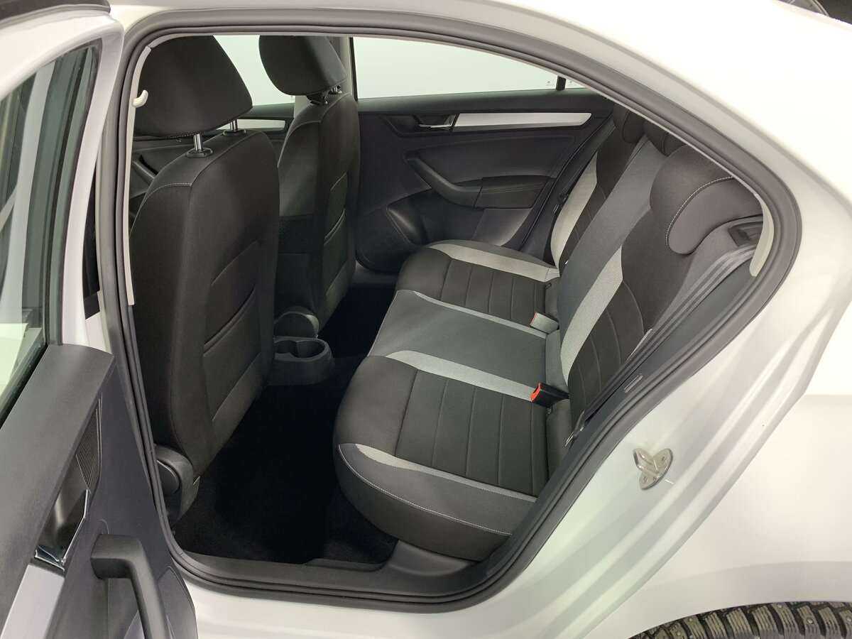 Б/У Шкода Рапид 2019 года. Фото: #9