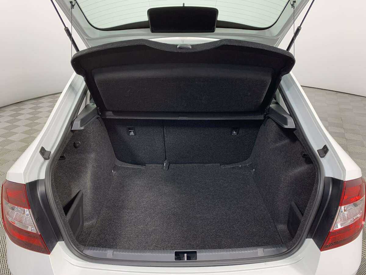 Б/У Шкода Рапид 2019 года. Фото: #9