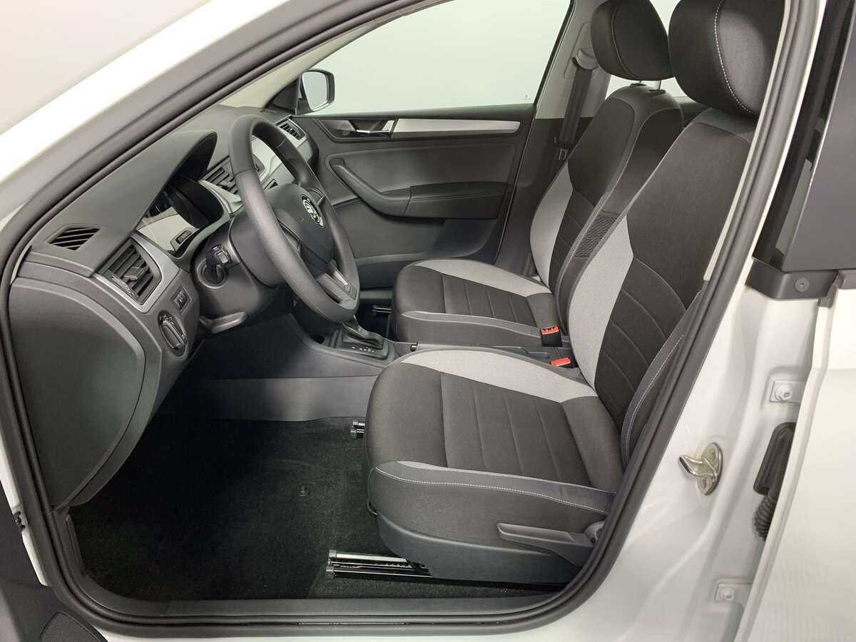 Б/У Шкода Рапид 2019 года. Фото: #14