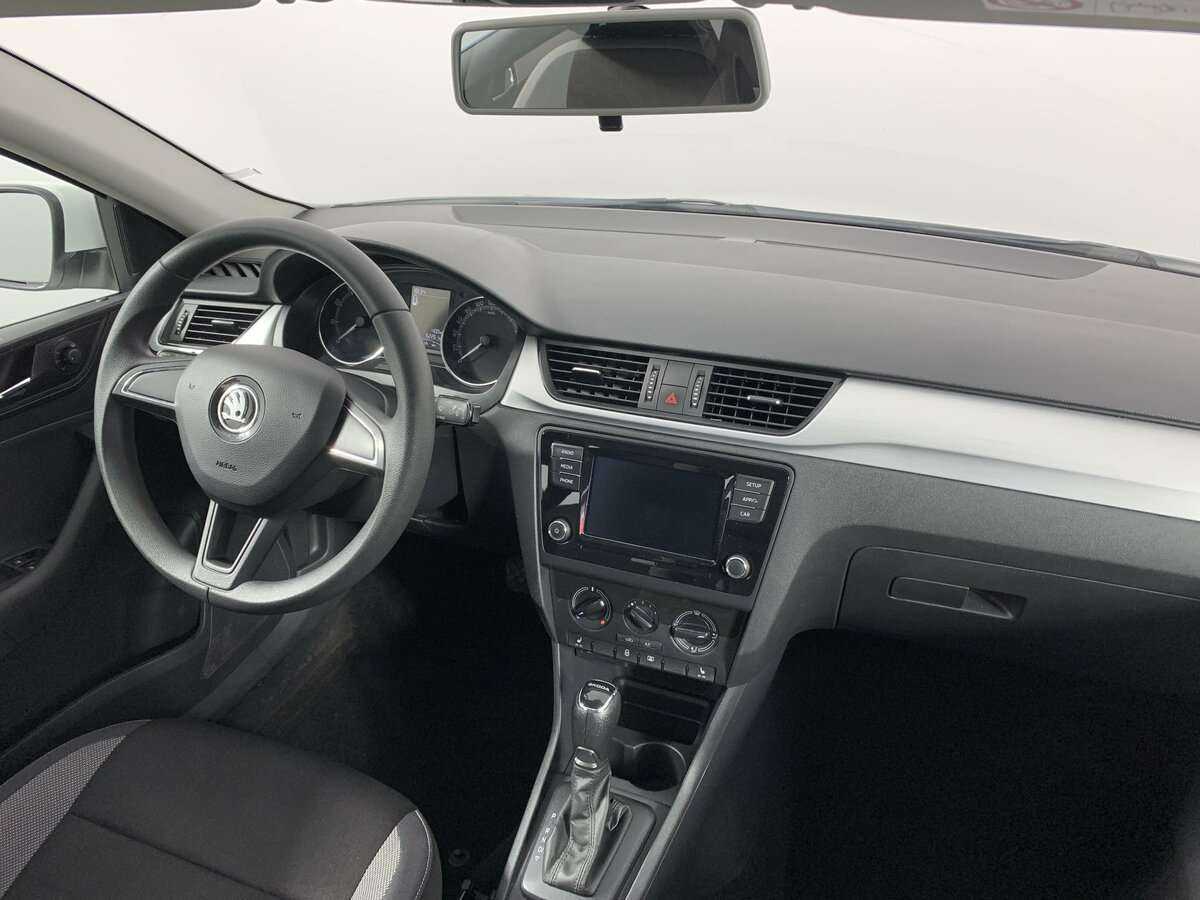 Б/У Шкода Рапид 2019 года. Фото: #7