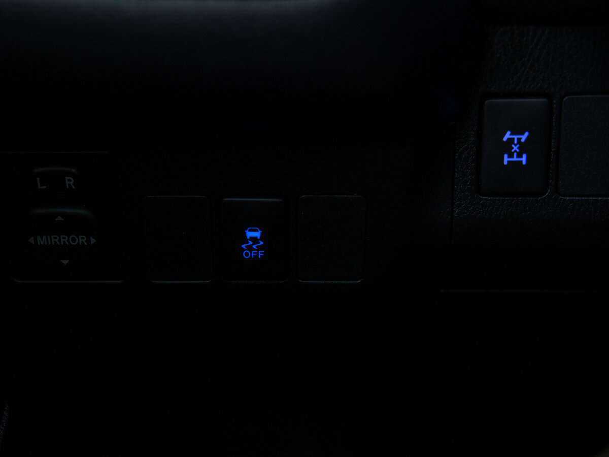 Б/У Тойота Рав4 2013 года. Фото: #18