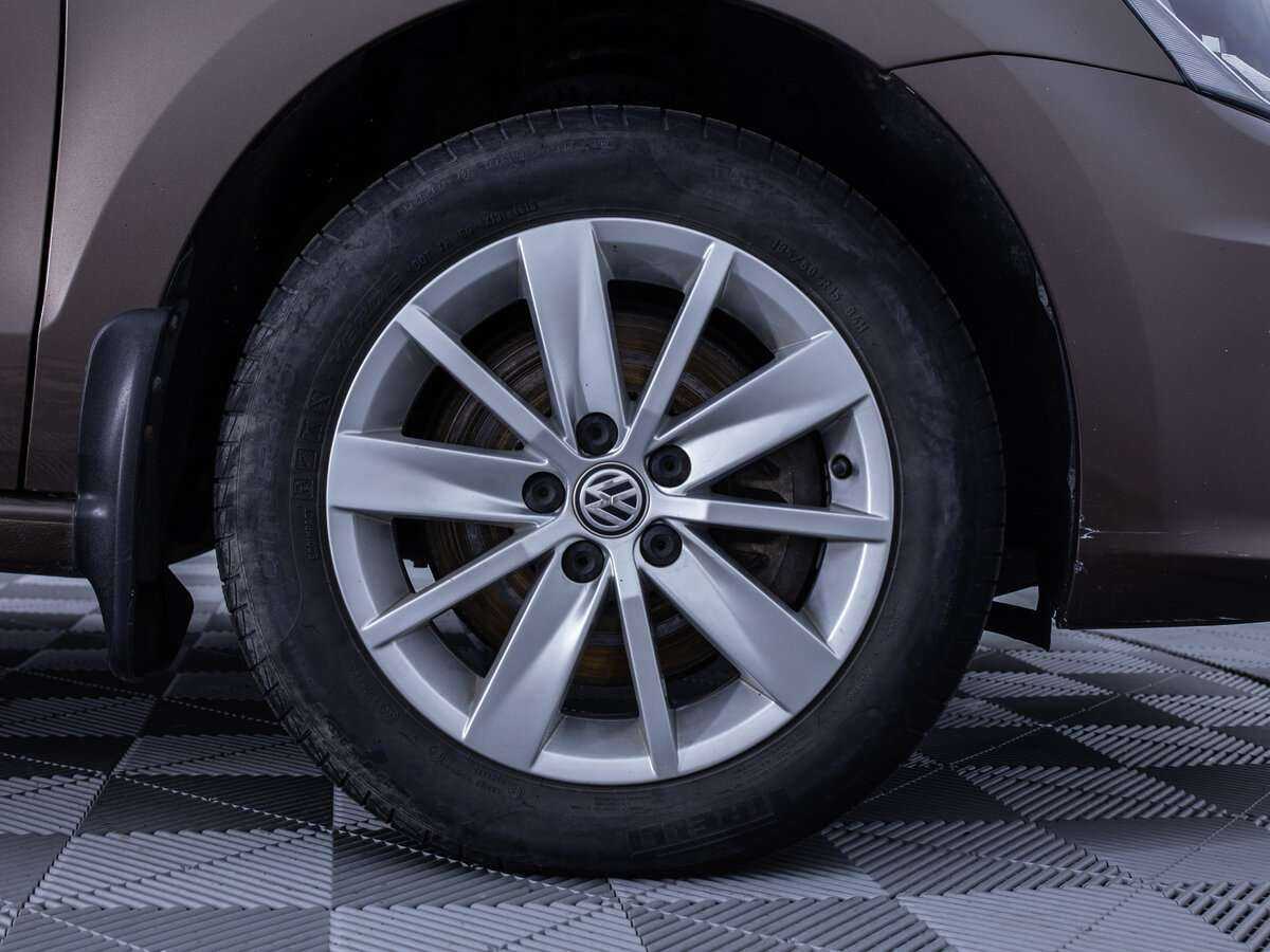 Б/У Фольксваген Поло 2019 года. Фото: #7