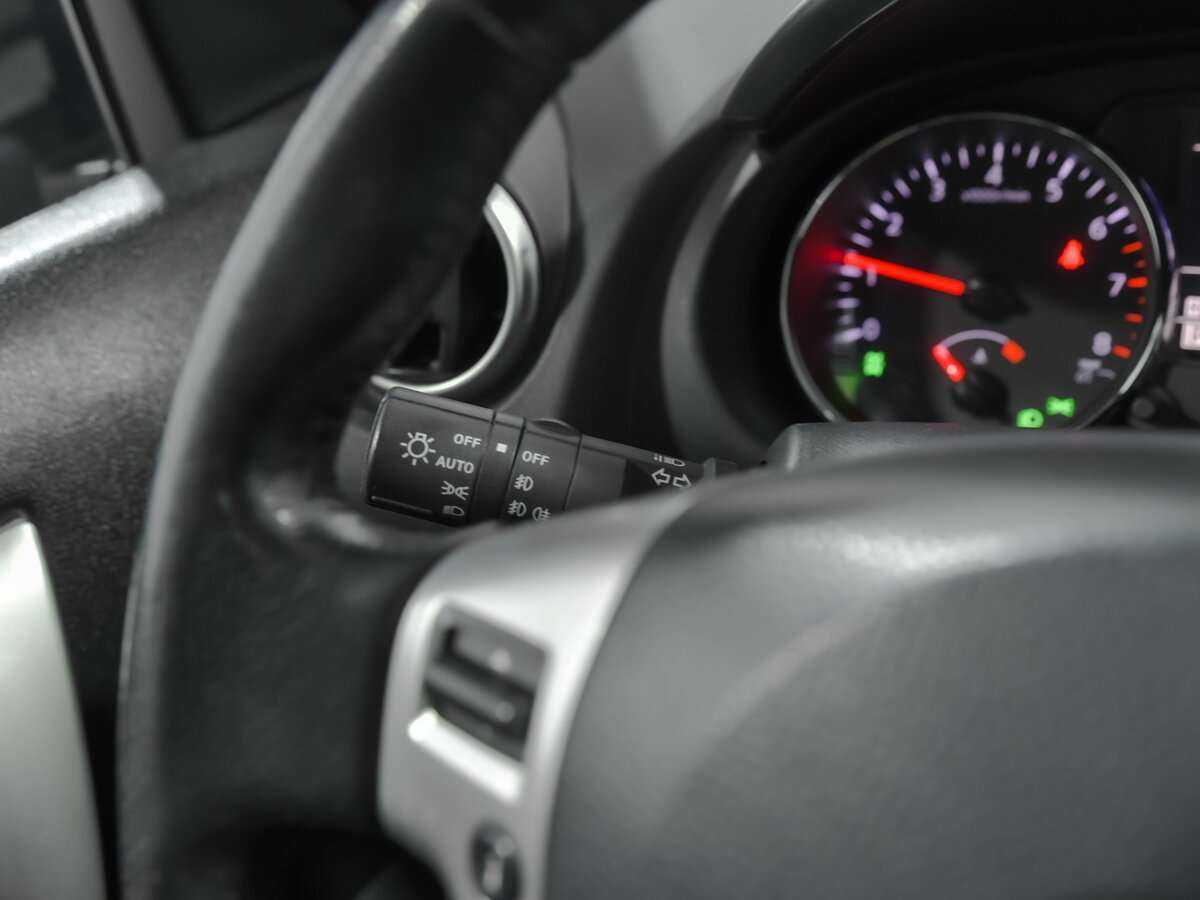 Б/У Ниссан Кашкай+2 2012 года. Фото: #6