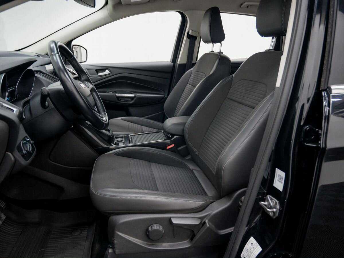 Б/У Форд Куга 2019 года. Фото: #19