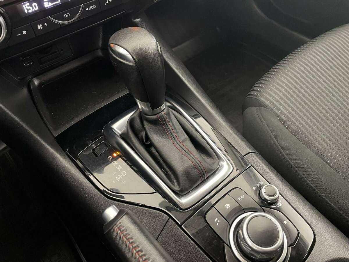 Б/У Мазда 3 2014 года. Фото: #11