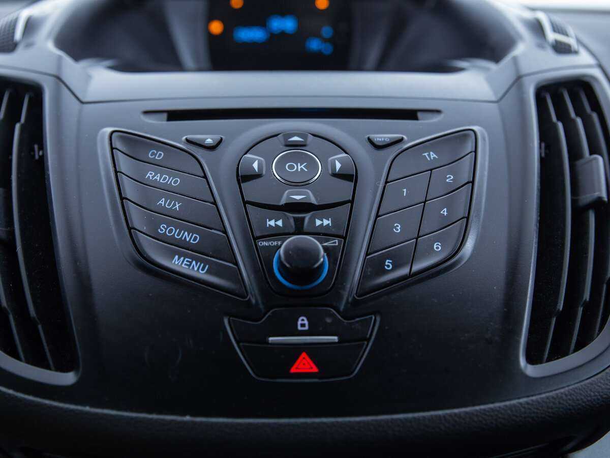 Б/У Форд Куга 2013 года. Фото: #13