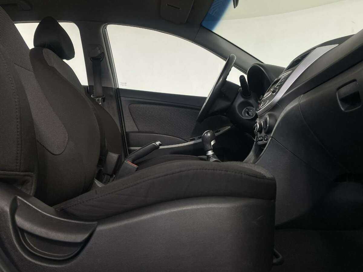 Б/У Хендай Солярис 2012 года. Фото: #13