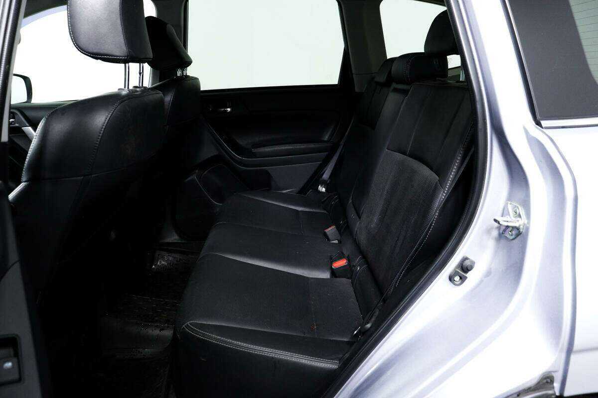 Б/У Субару Форестер 2015 года. Фото: #11