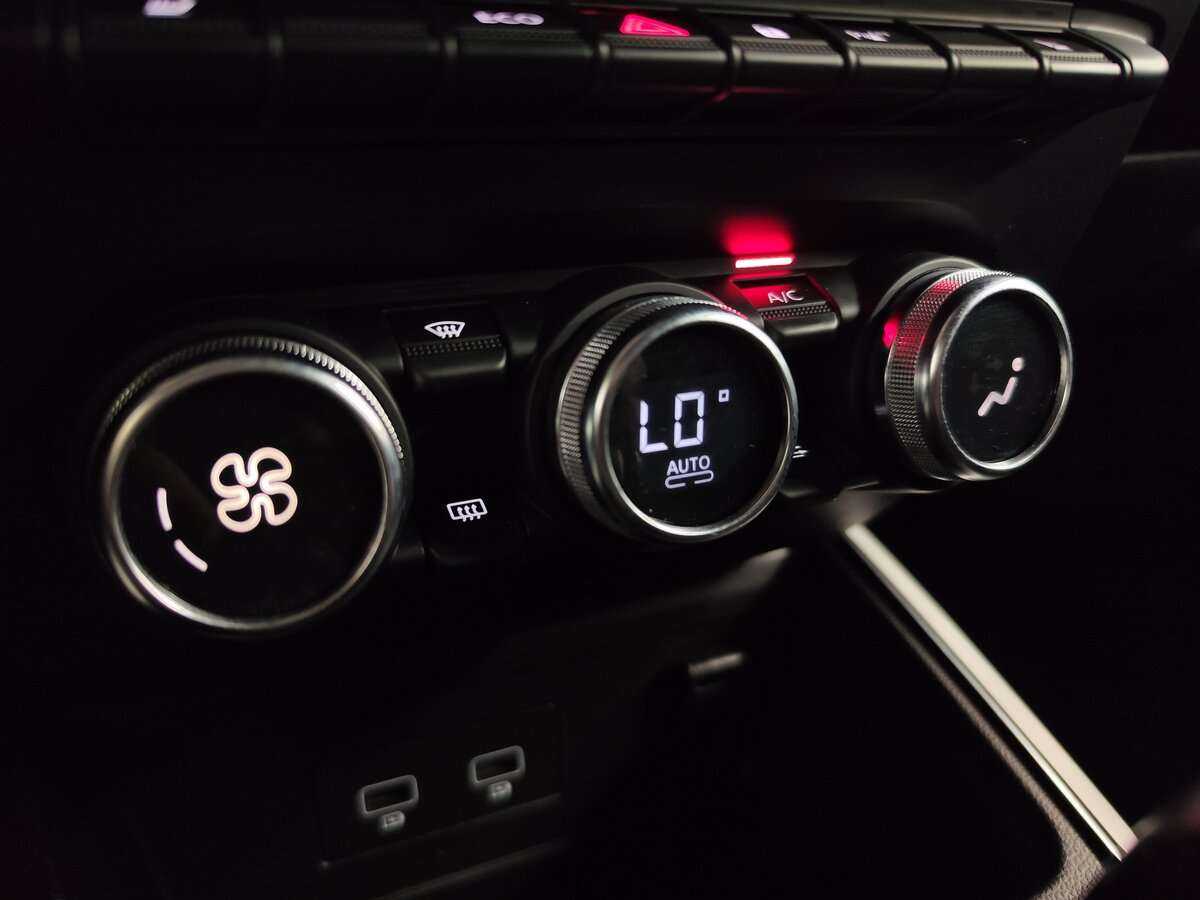 Б/У Рено Аркана 2021 года. Фото: #11