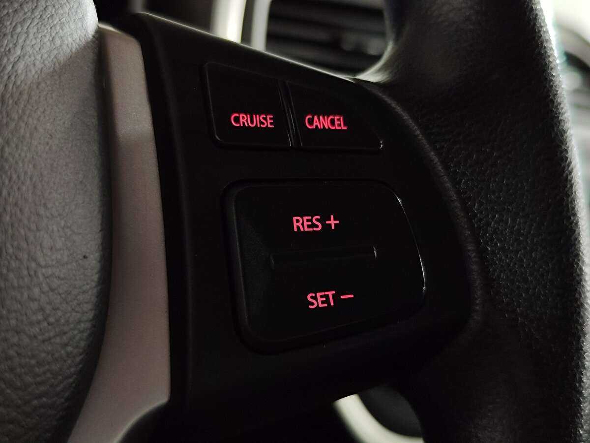 Б/У Сузуки С-Икс4 2014 года. Фото: #19