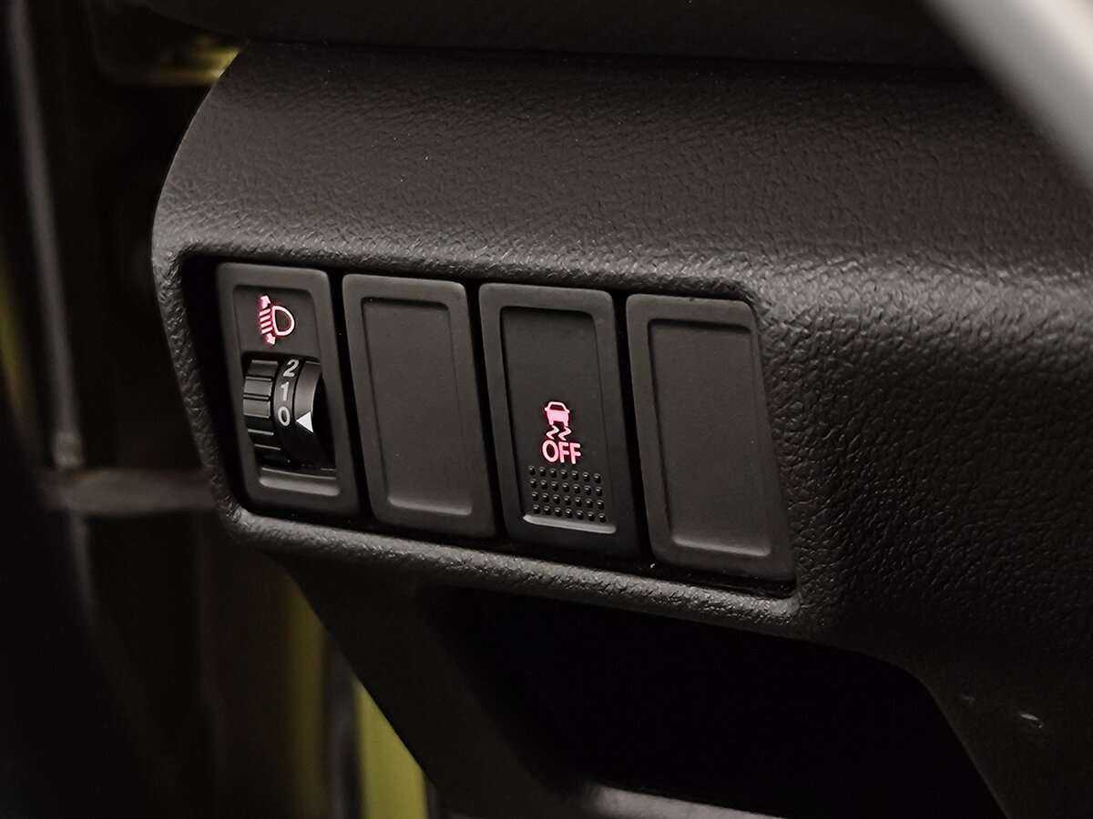 Б/У Сузуки С-Икс4 2014 года. Фото: #21