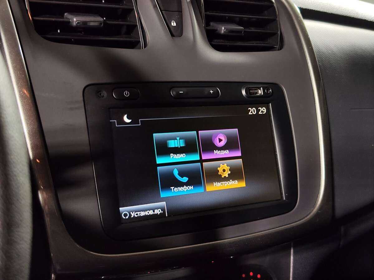 Б/У Рено Логан 2019 года. Фото: #11