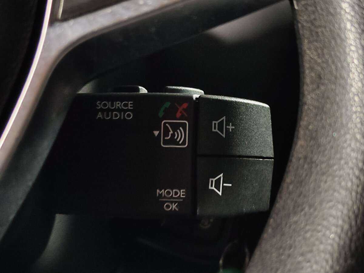 Б/У Рено Логан 2019 года. Фото: #15