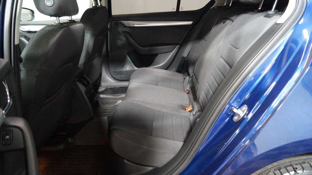 Б/У Шкода Октавия 2014 года. Фото: #9