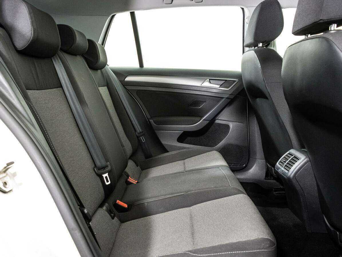 Б/У Фольксваген Гольф 2014 года. Фото: #10