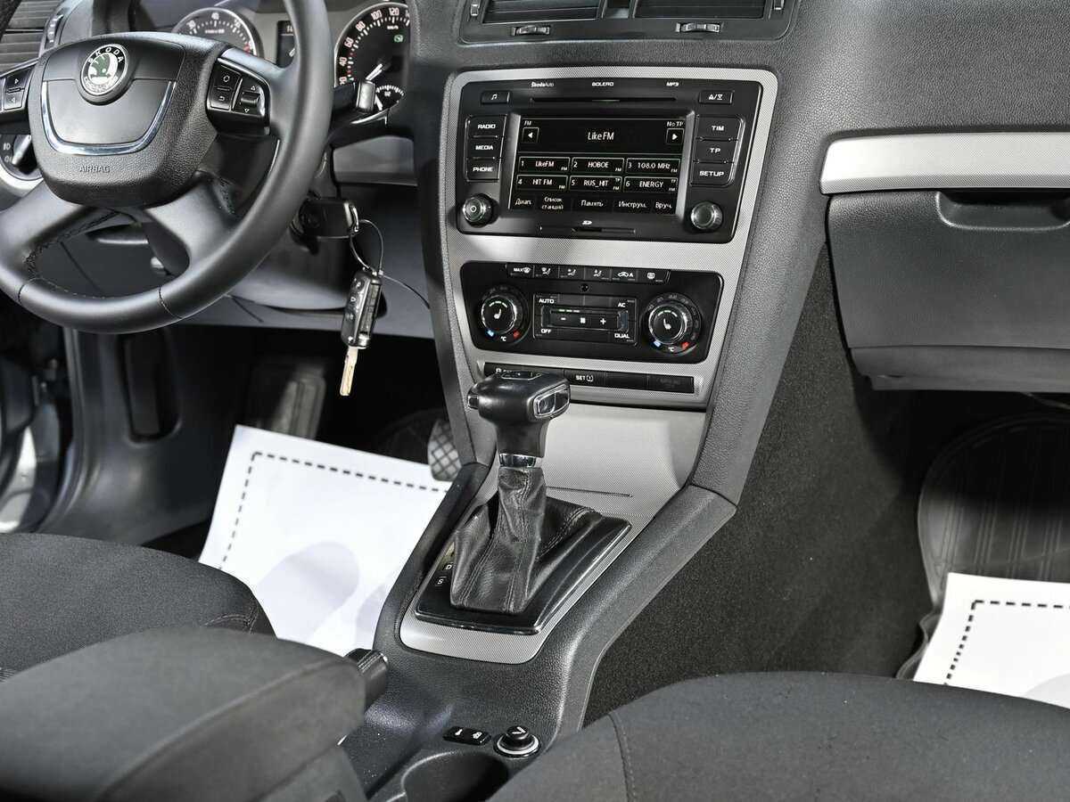 Б/У Шкода Октавия 2012 года. Фото: #8